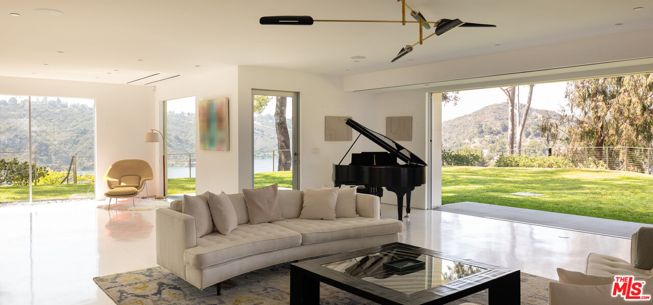 MLS #25559077 image #11