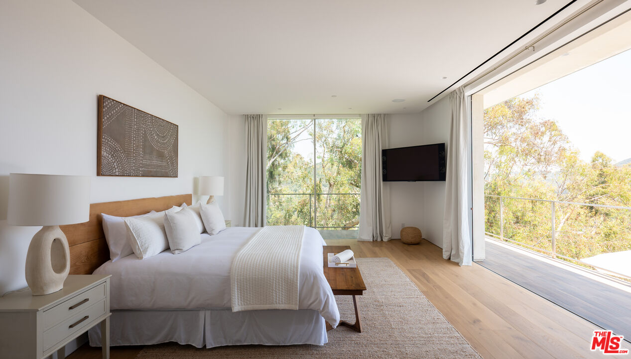 MLS #25559077 image #27