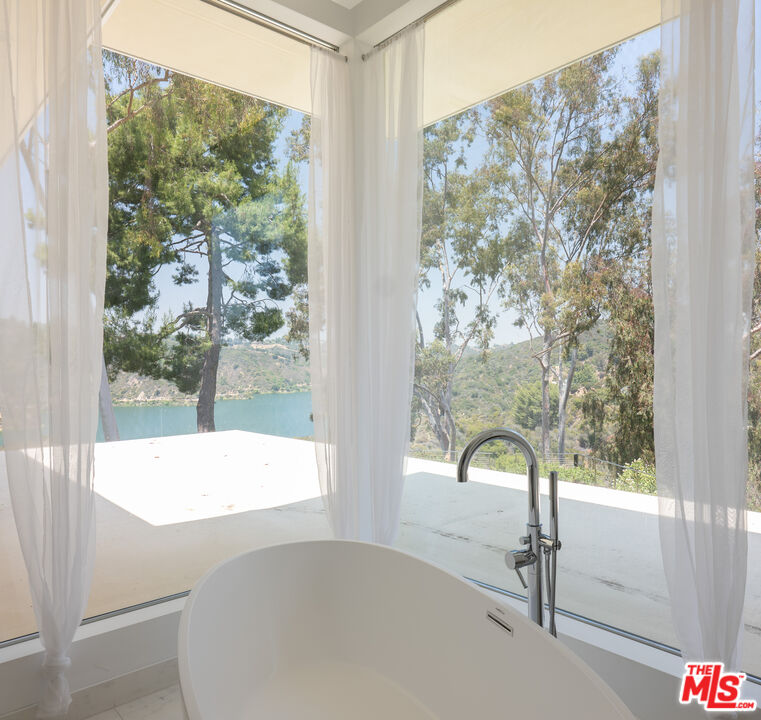 MLS #25559077 image #30