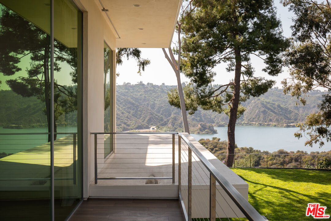 MLS #25559077 image #32