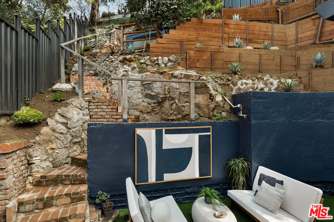 MLS #25559225 image #14