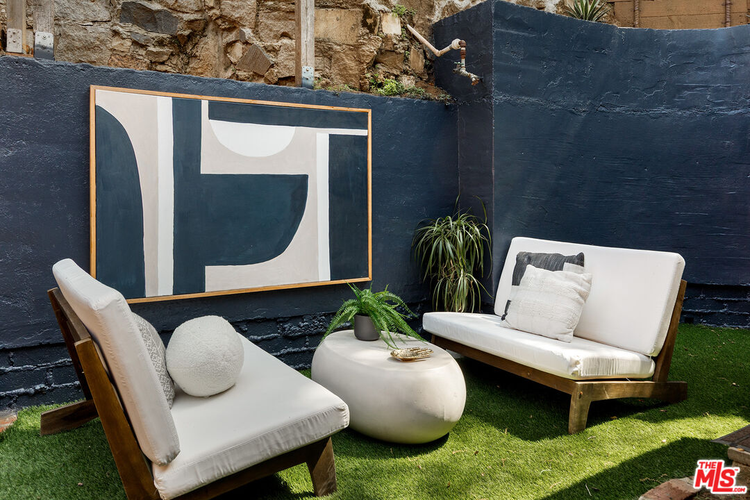 MLS #25559225 image #17