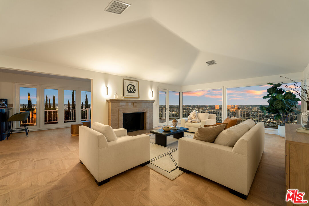 MLS #25559283 image #25