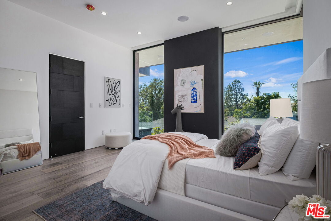 MLS #25559289 image #23