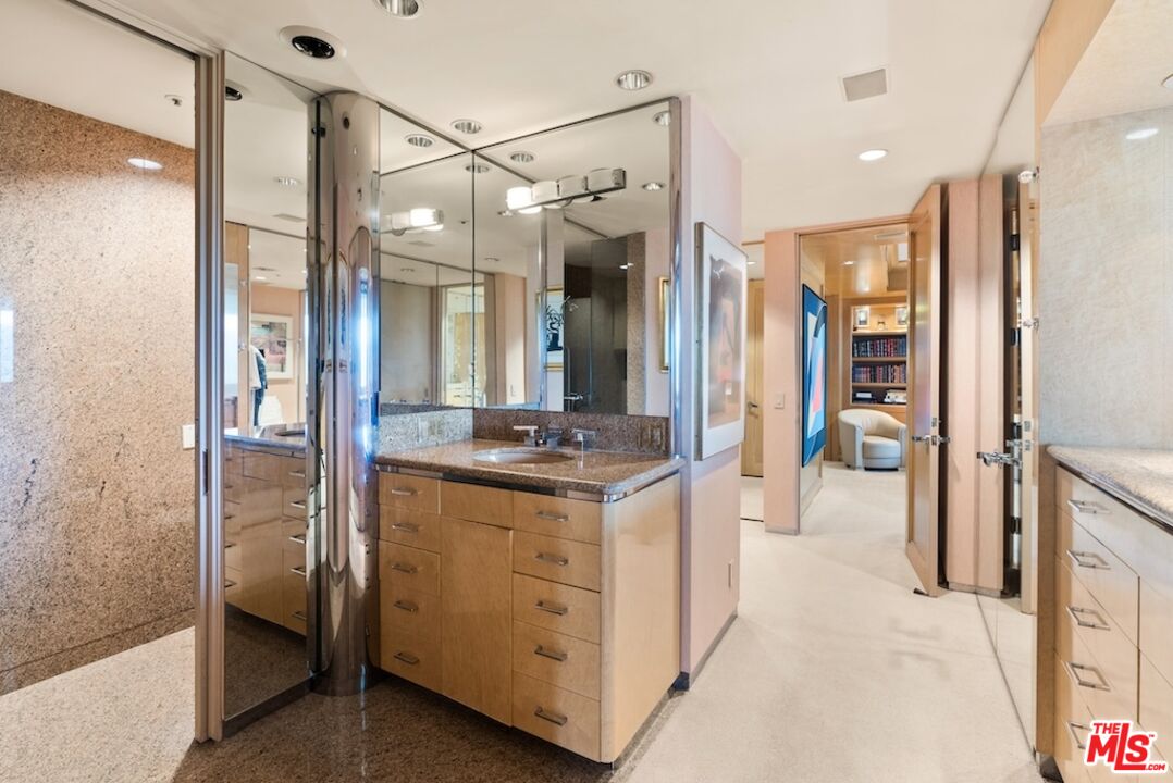 MLS #25559315 image #21