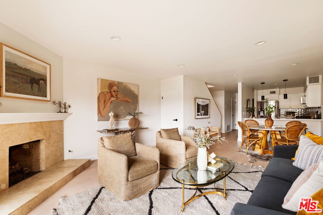 MLS #25559603 image #0