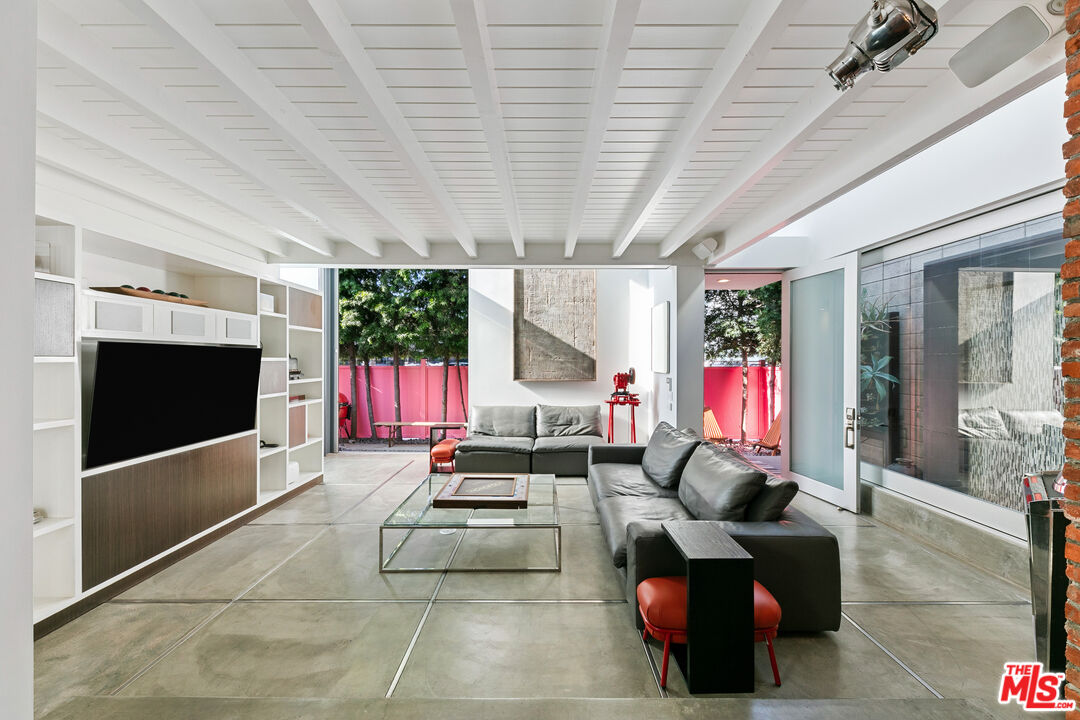 MLS #25559631 image #12