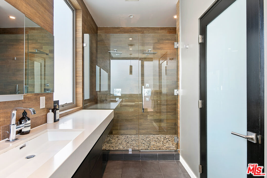 MLS #25559631 image #35