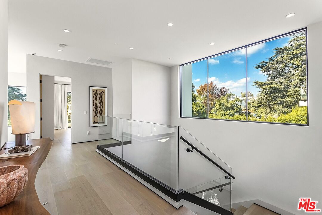 MLS #25560191 image #11