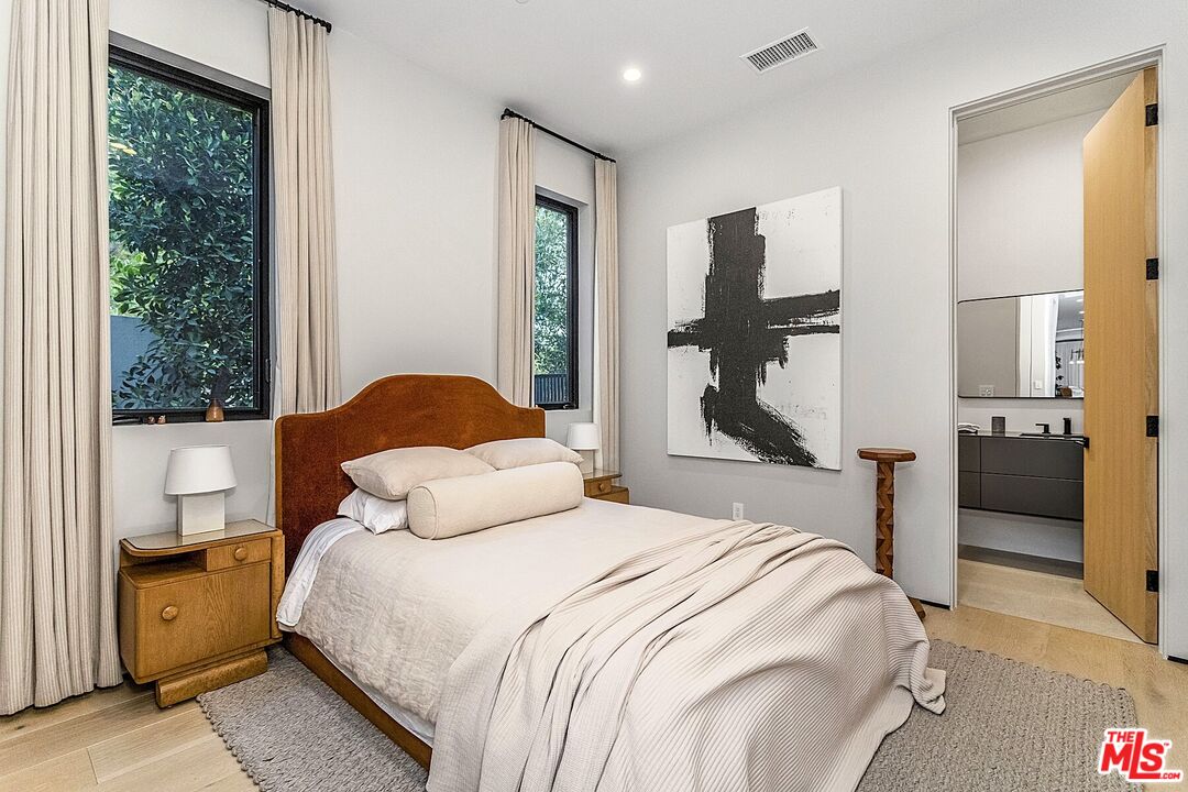 MLS #25560191 image #19