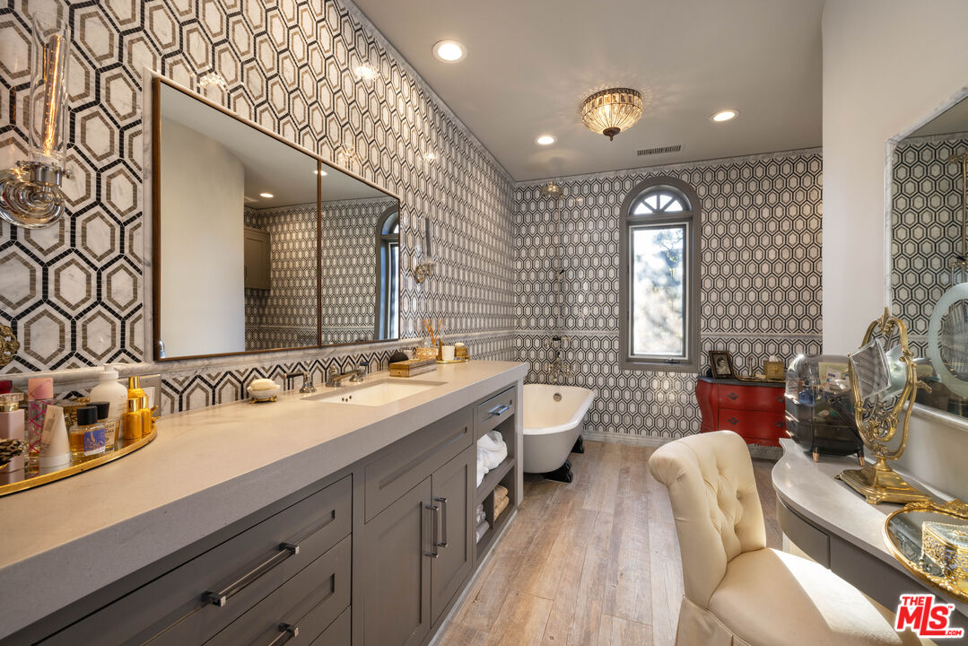 MLS #25560289 image #30