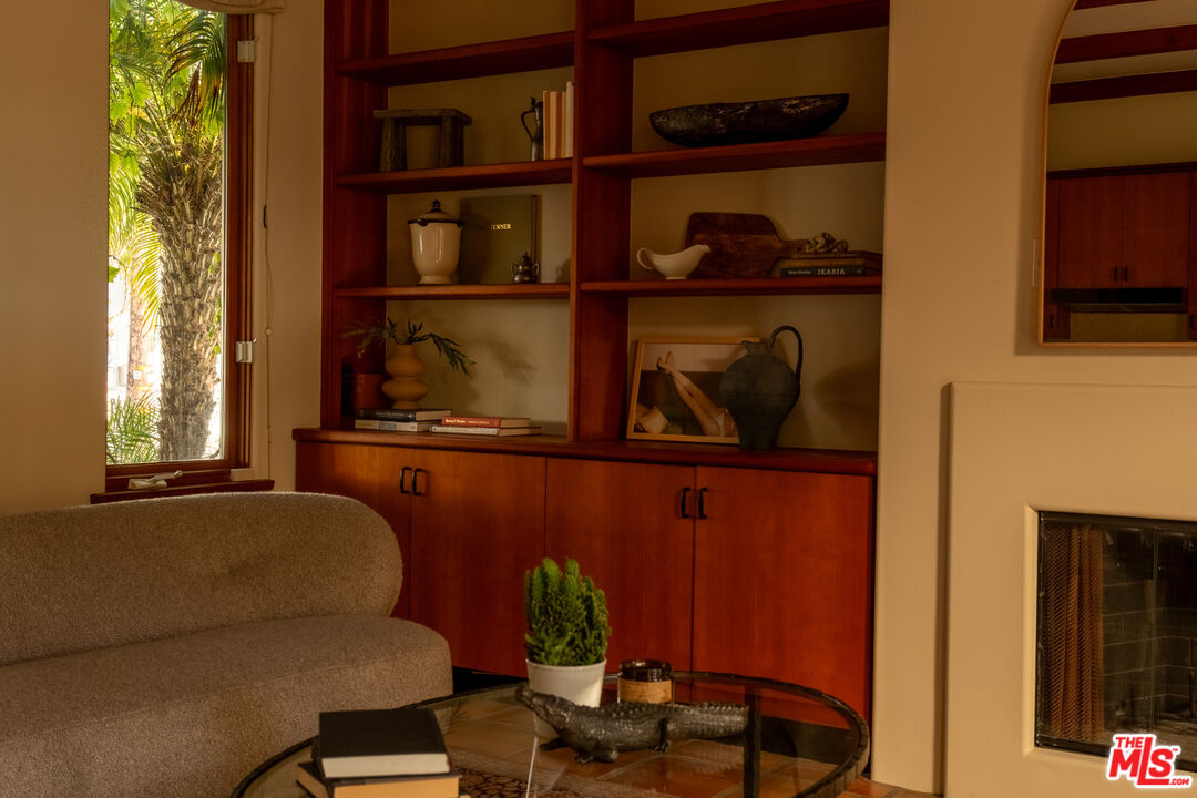 MLS #25560403 image #23