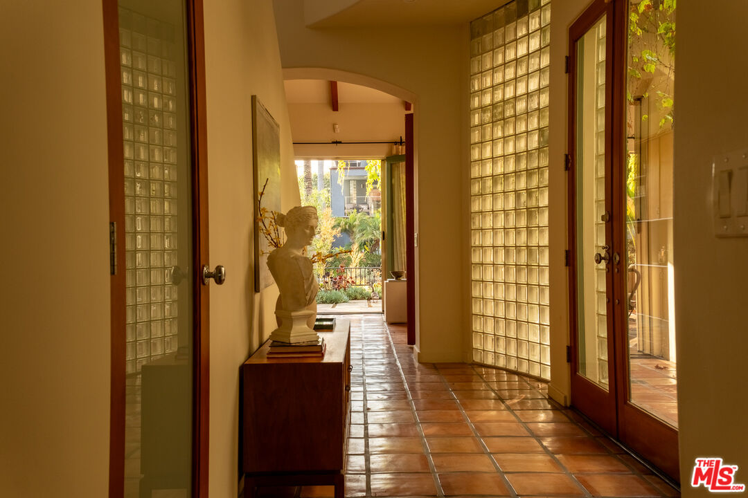 MLS #25560403 image #24