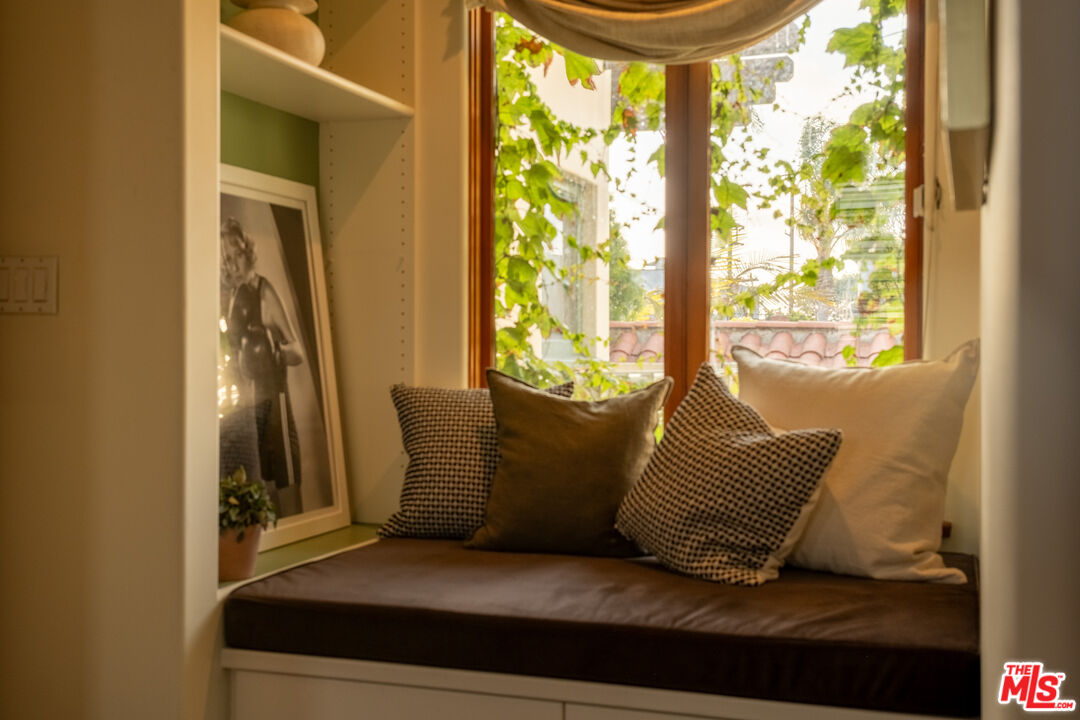 MLS #25560403 image #30