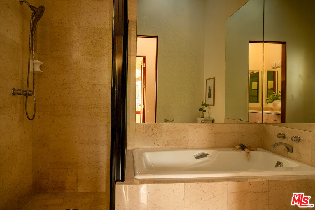 MLS #25560403 image #35