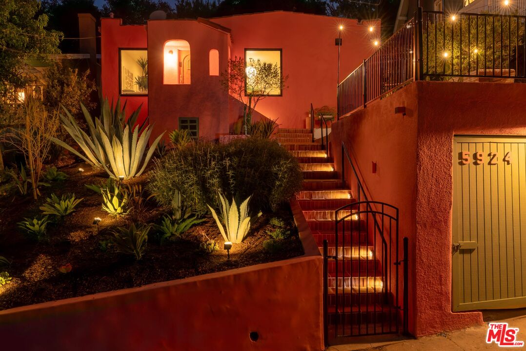 MLS #25560413 image #1