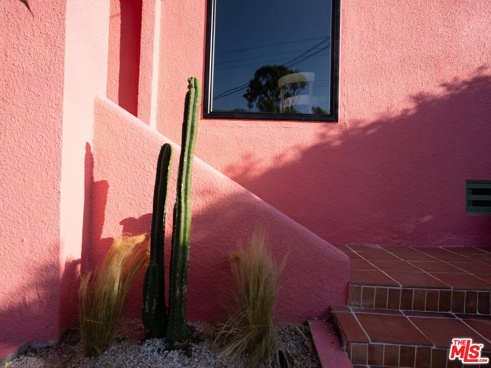 MLS #25560413 image #2