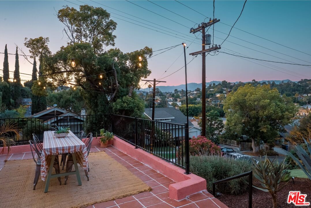 MLS #25560413 image #3