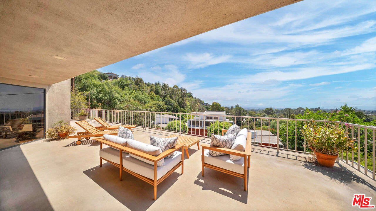 MLS #25560453 image #14