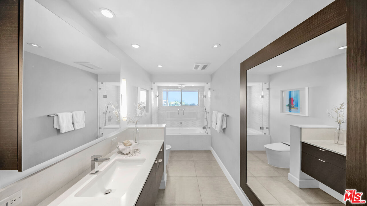 MLS #25560453 image #24