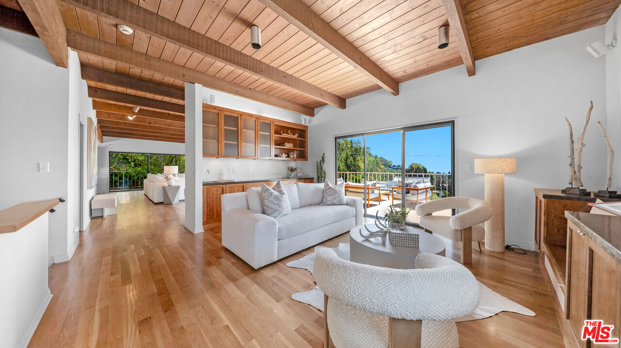 MLS #25560453 image #8