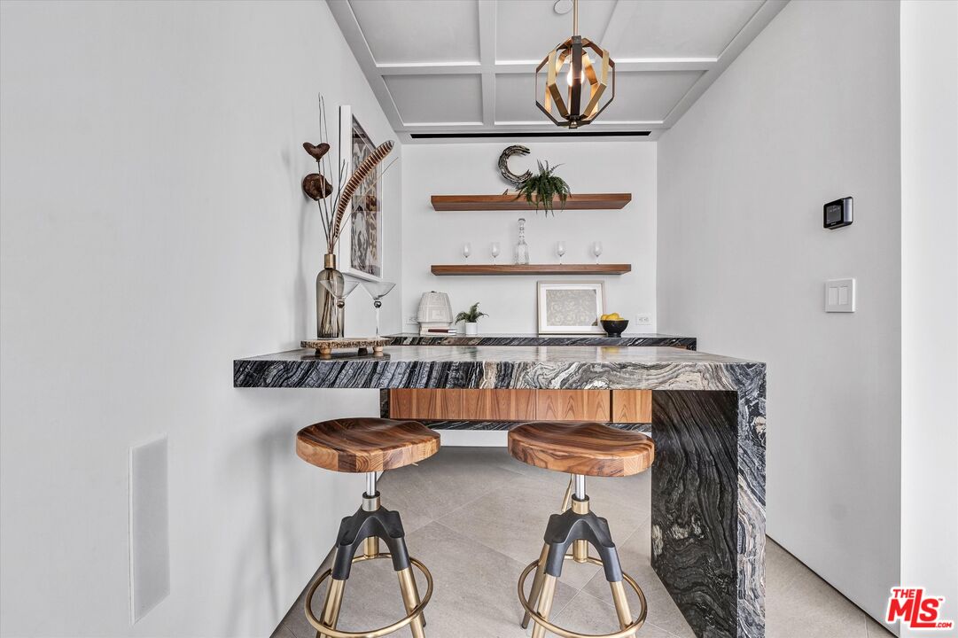 MLS #25560901 image #9