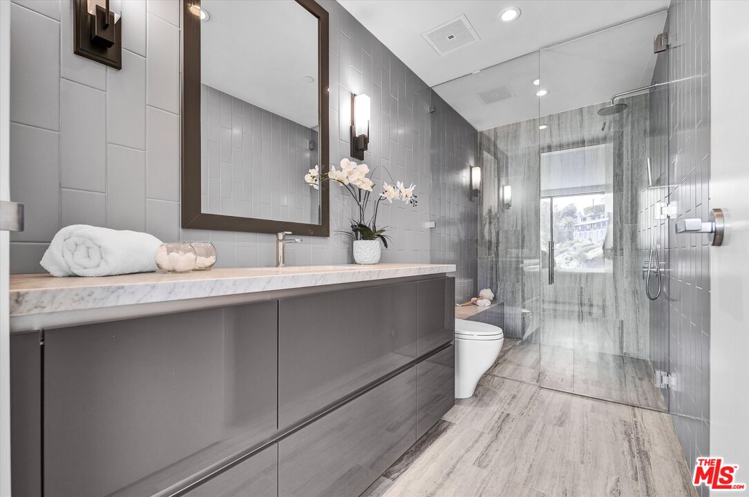 MLS #25560901 image #38