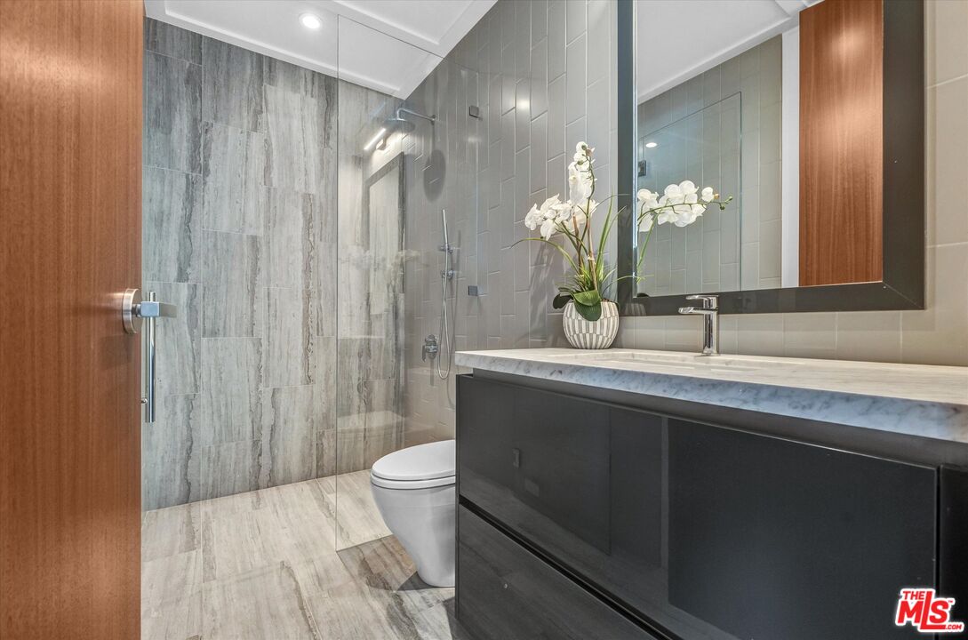 MLS #25560901 image #42