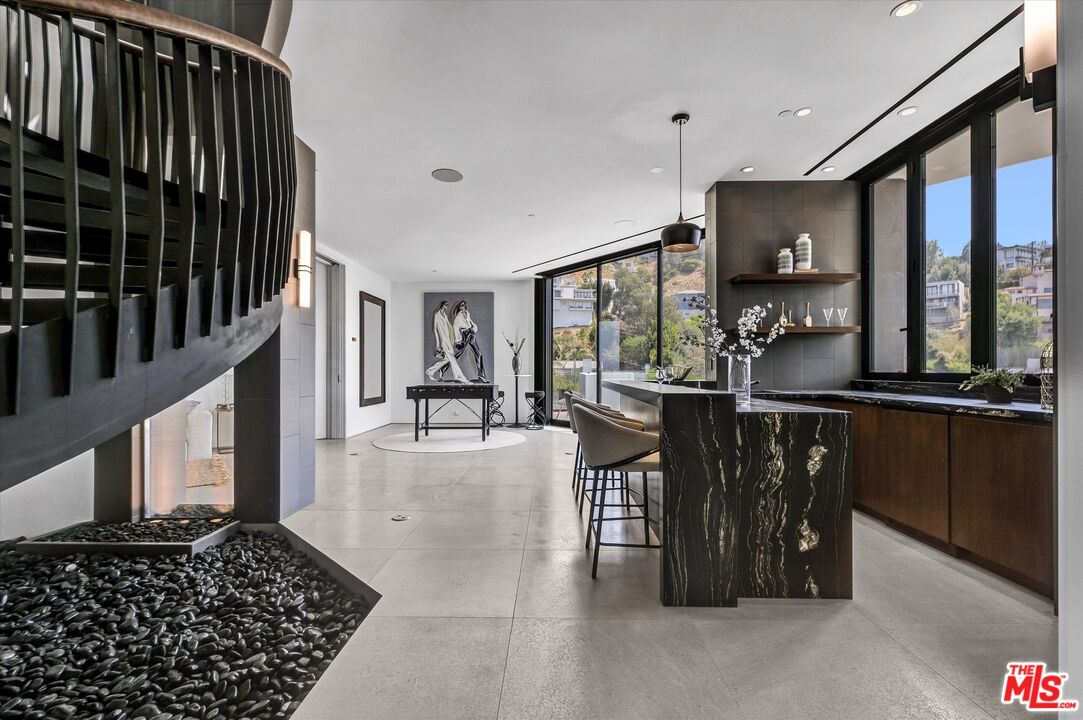 MLS #25560901 image #45