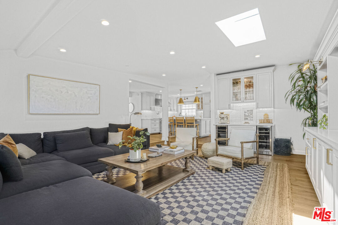 MLS #25561253 image #20