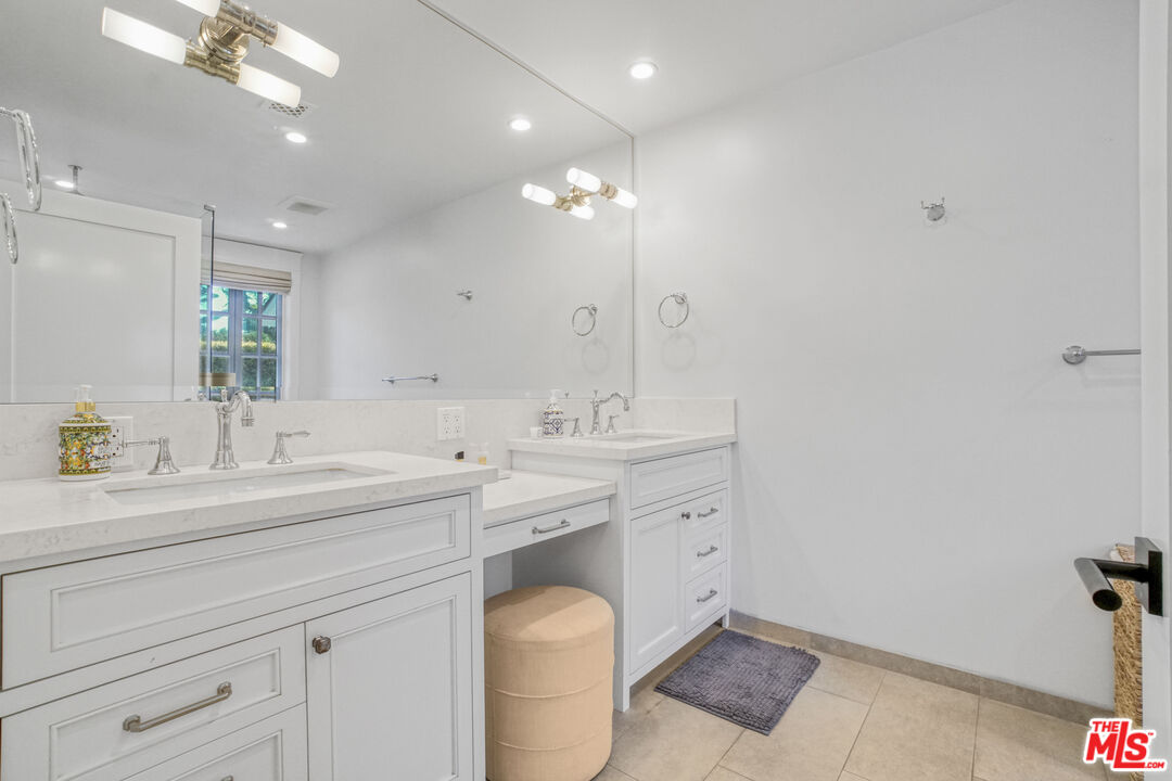 MLS #25561253 image #24