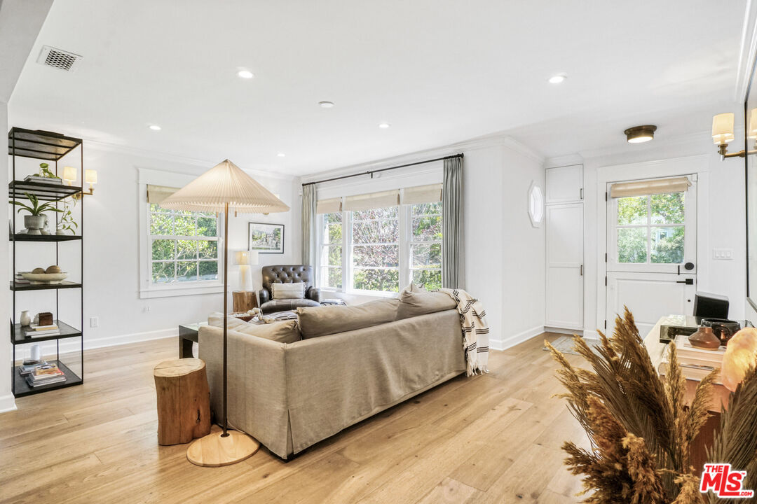 MLS #25561253 image #4