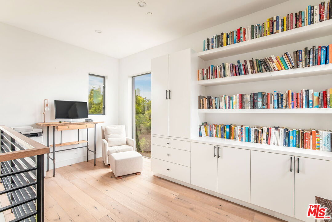 MLS #25561279 image #21