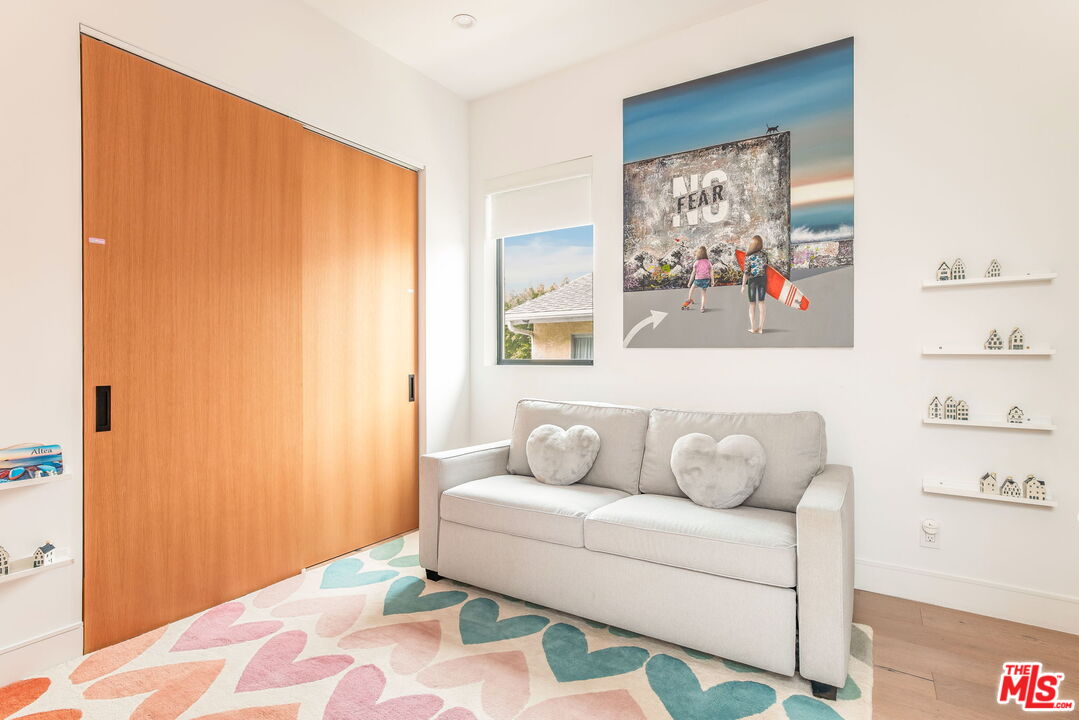 MLS #25561279 image #30