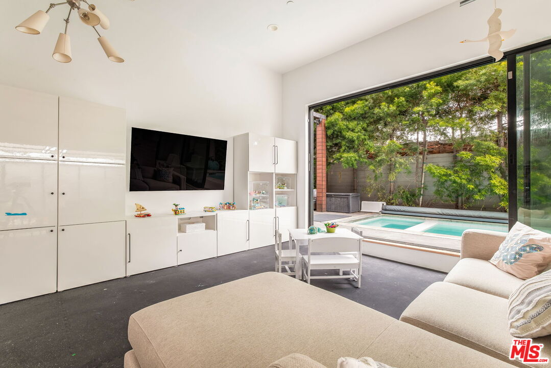 MLS #25561279 image #34