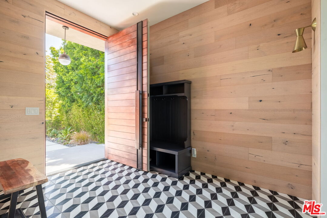 MLS #25561279 image #5