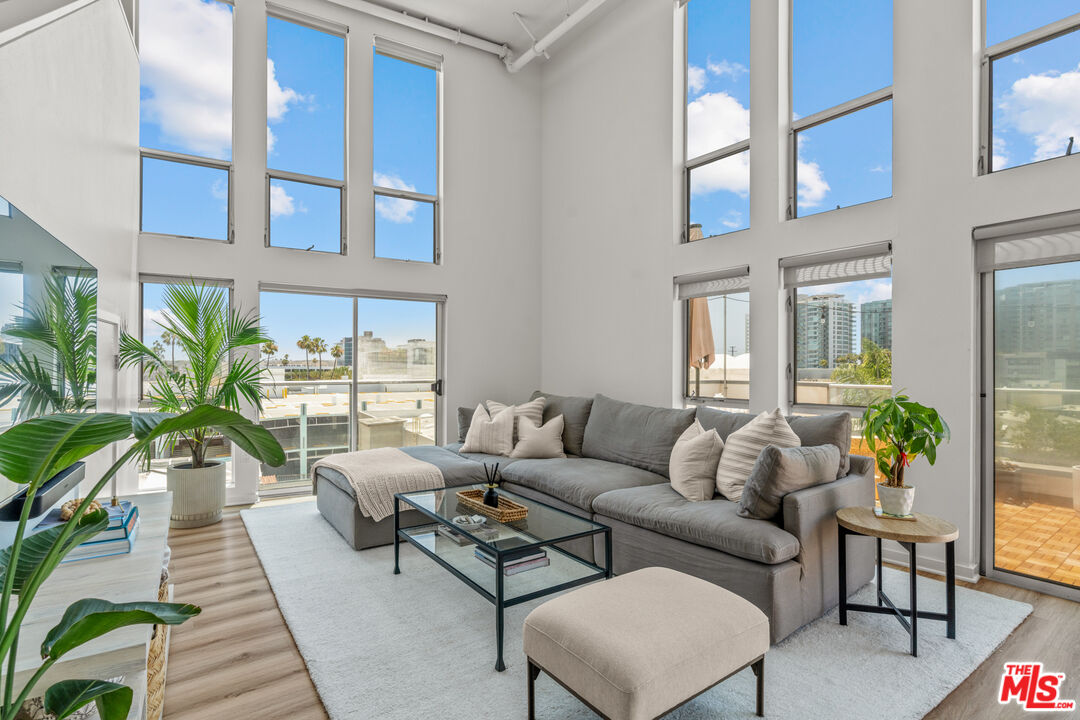 MLS #25561317 image #7