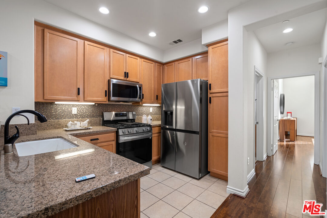 MLS #25561323 image #17