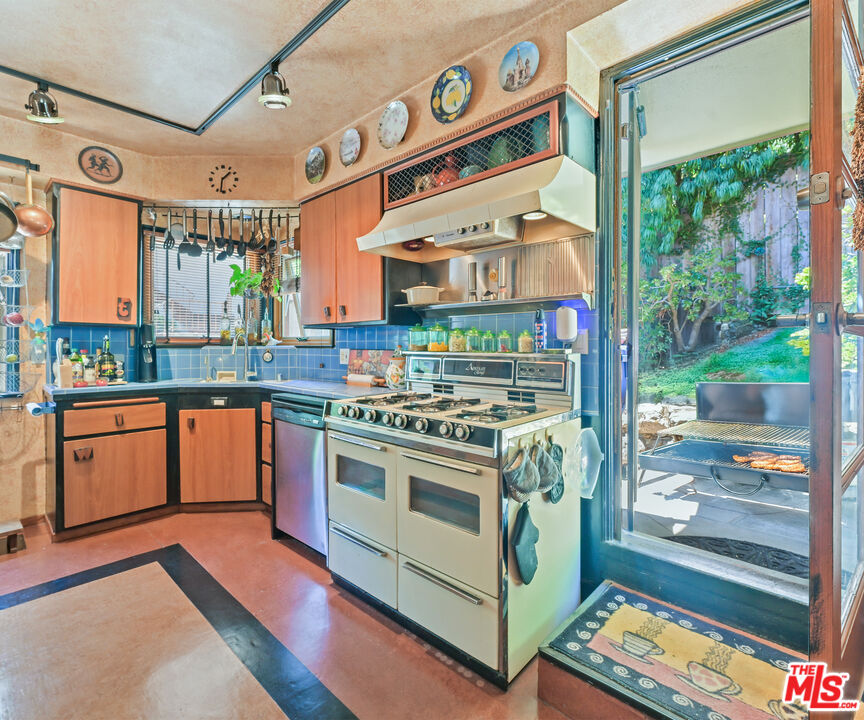 MLS #25561337 image #9