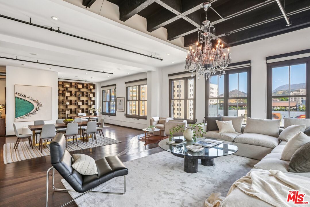 MLS #25561369 image #11