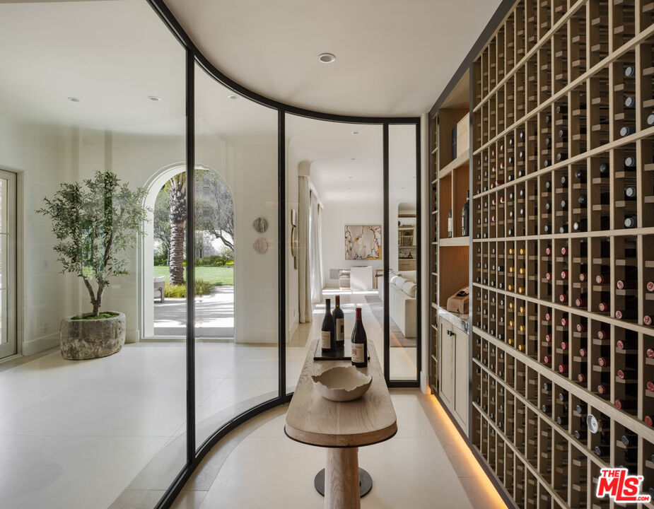 MLS #25561595 image #15