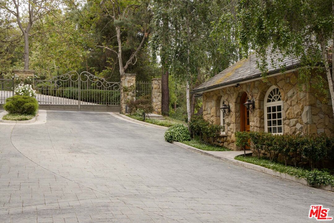 MLS #25561595 image #33