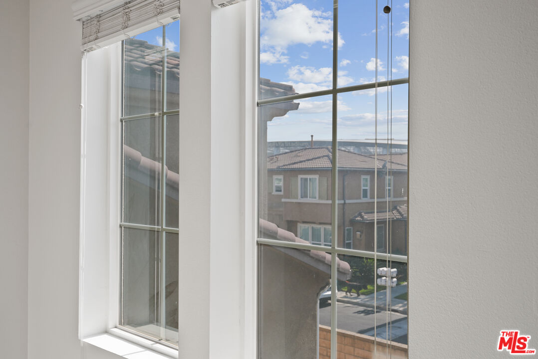 MLS #25561633 image #13