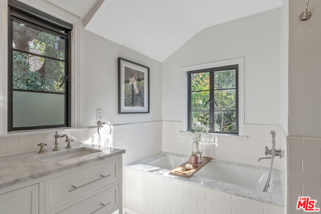 MLS #25561659 image #28