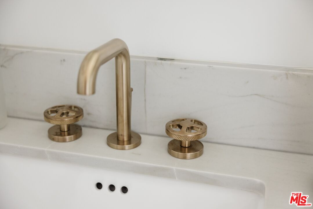 MLS #25562031 image #22