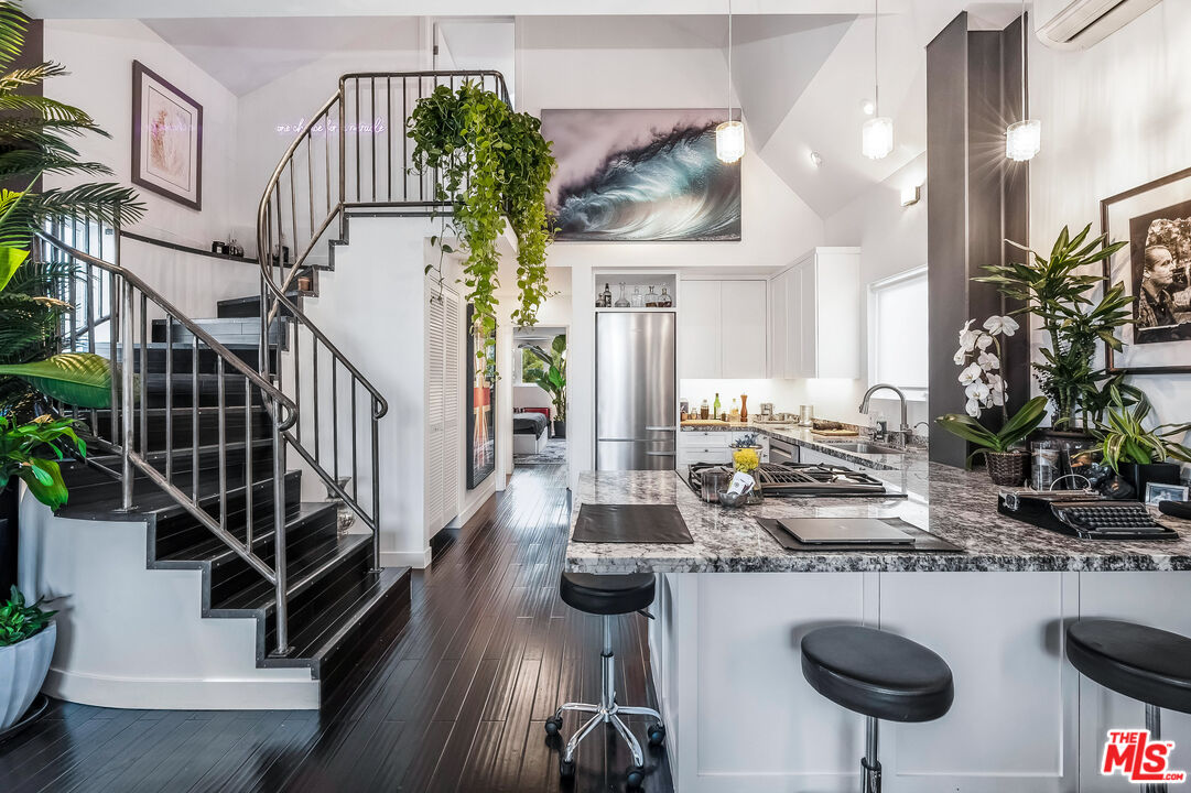 MLS #25562129 image #19