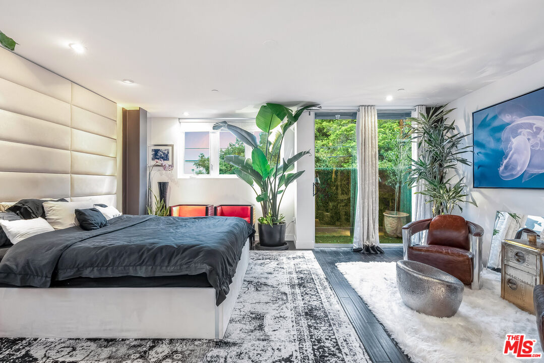 MLS #25562129 image #23