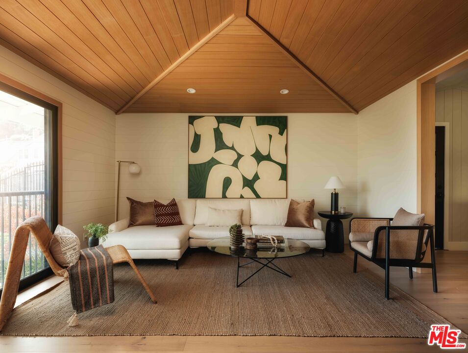 MLS #25562173 image #8