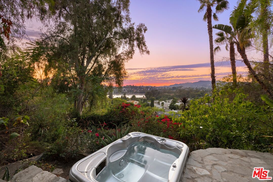 MLS #25562239 image #22