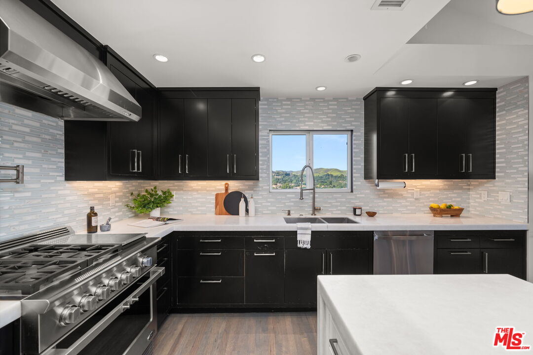 MLS #25562301 image #11